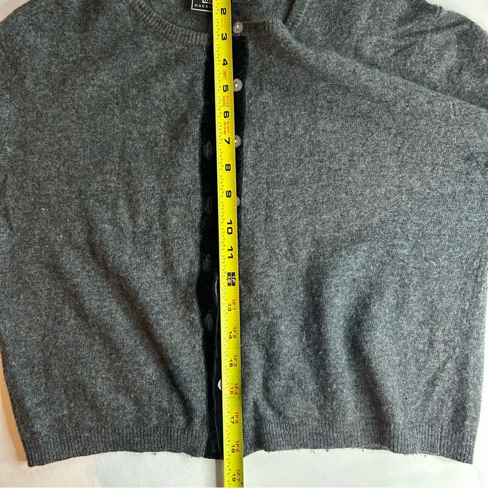 VTG Maurices Charcoal Gray Crewneck Abalone Button-Front Velvet Trim Cardigan - Picture 7 of 8
